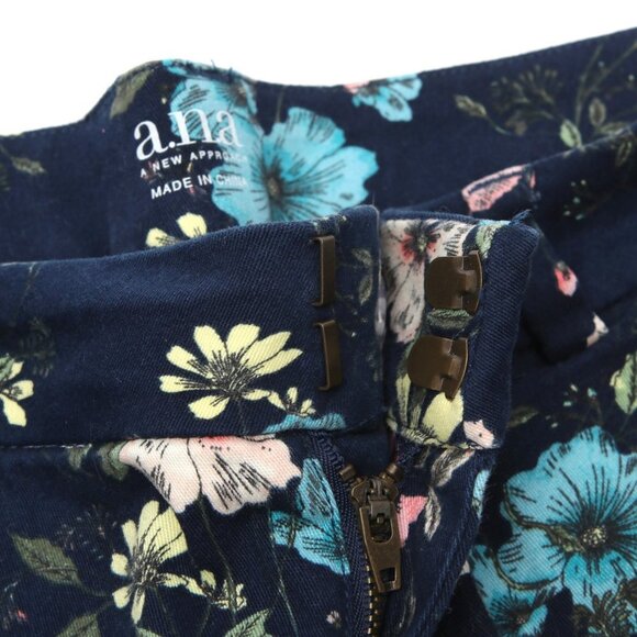 a.n.a Cotton Twill Shorts Floral Mid Rise Stretch Soft Navy Blue Pink - Picture 5 of 7